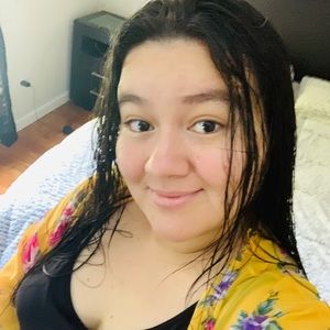 Meet your Posher, Jeymi